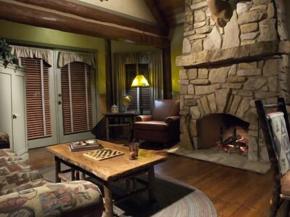 Hilton Grand Vac Club Wilderness Club at Big Cedar Ridgedale photo 16