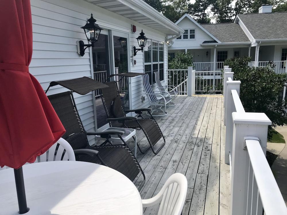 Bay Breeze Resort photo 47