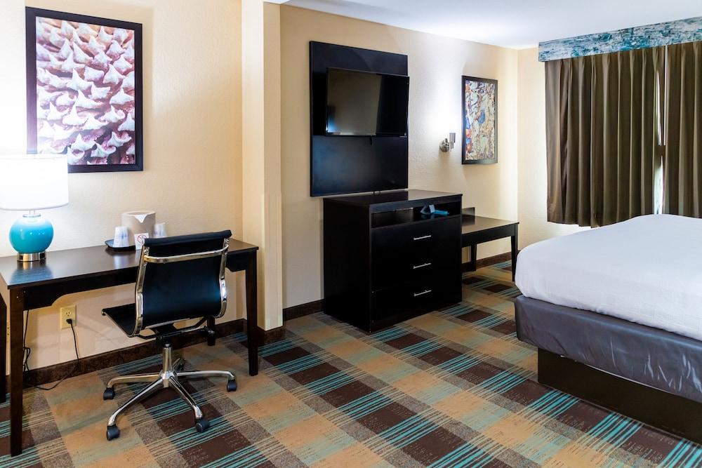Spark by Hilton Port Wentworth Savannah photo 26