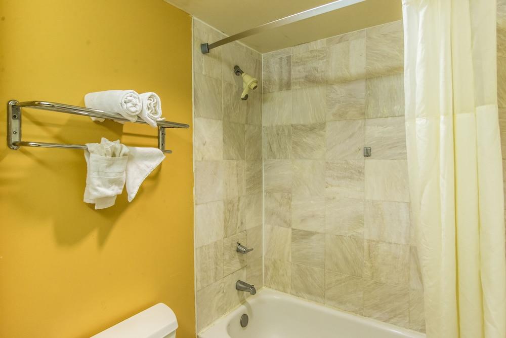 Garden Inn photo 23