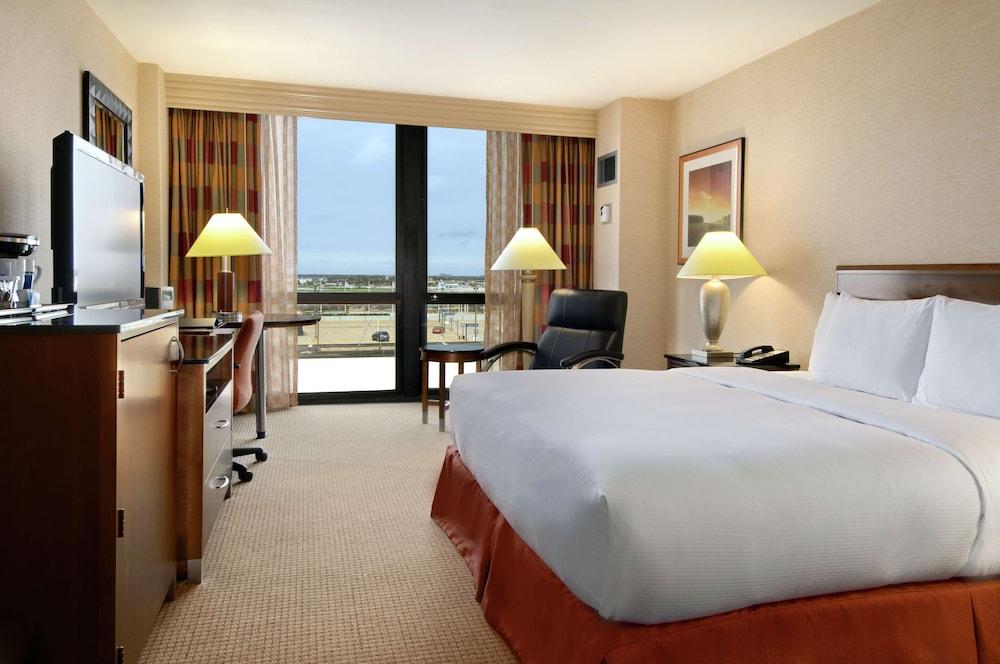Hilton Chicago O'Hare Airport photo 30
