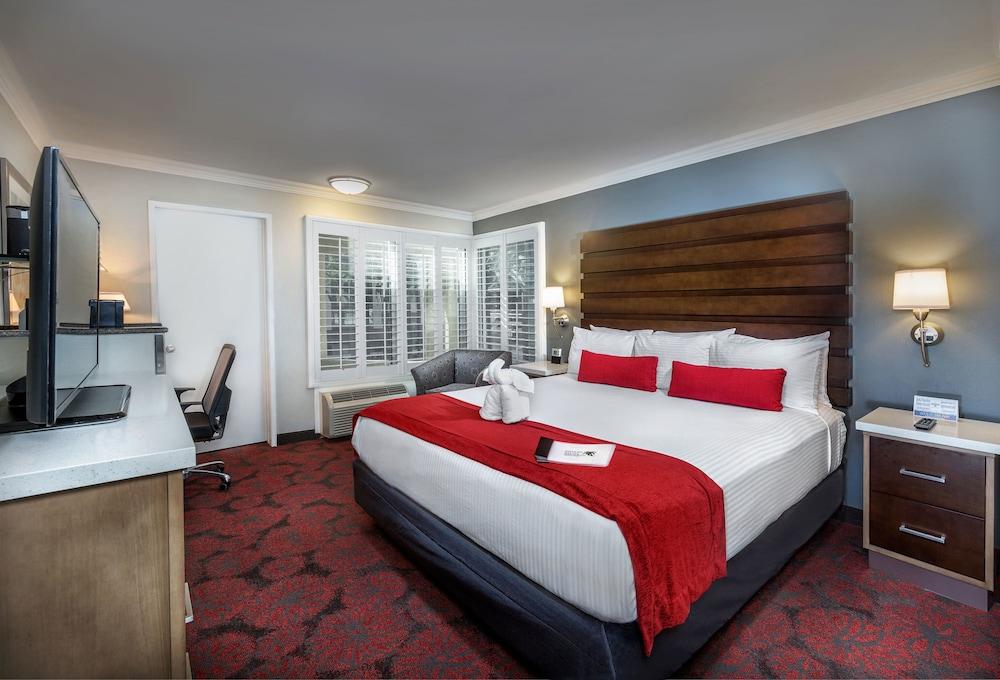 Desert Palms Hotel & Suites photo 11