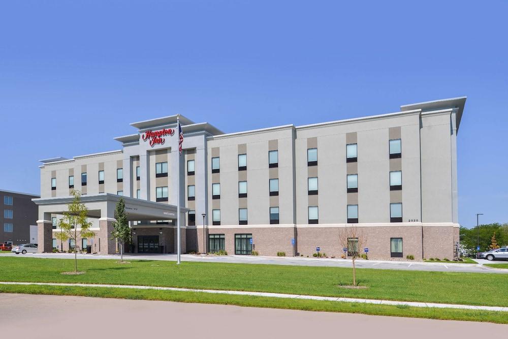 Hampton Inn Omaha Airport photo 39
