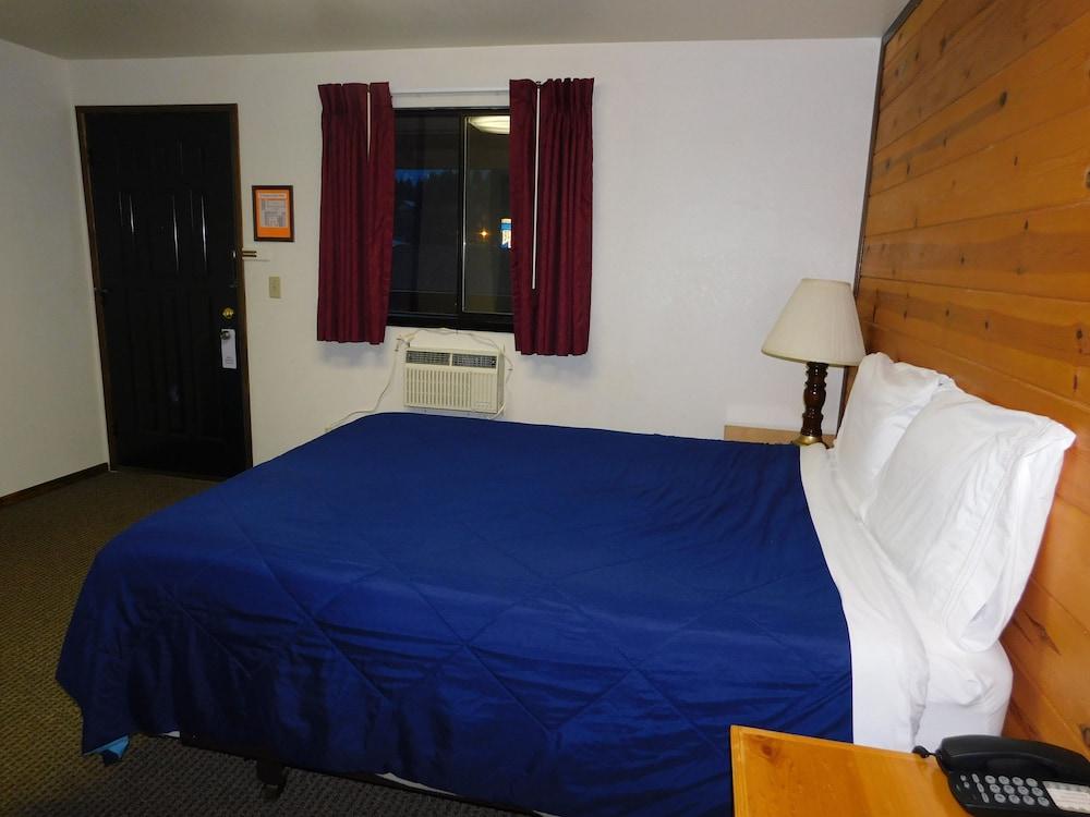 Packwood Inn photo 9