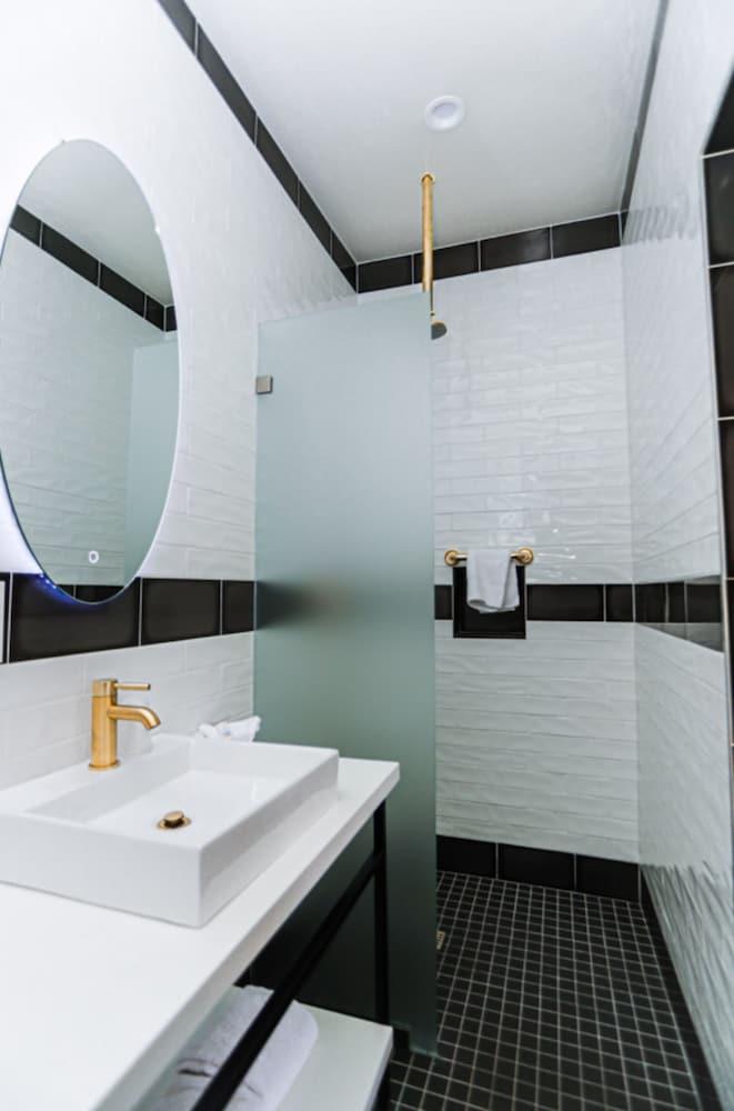 H Hotel photo 28