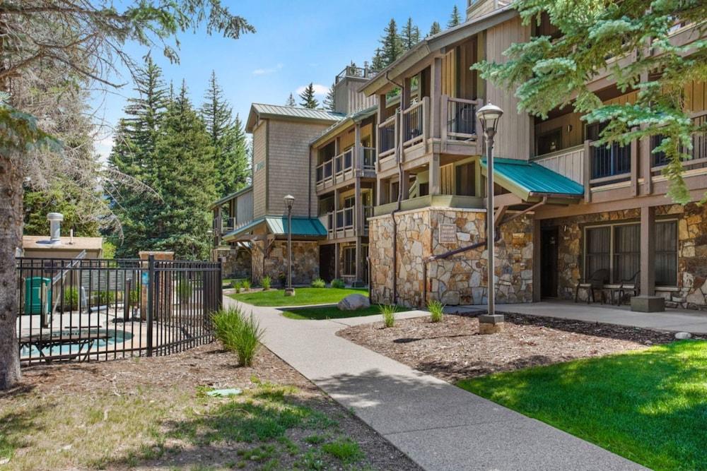 Bluegreen's StreamSide at Vail photo 33