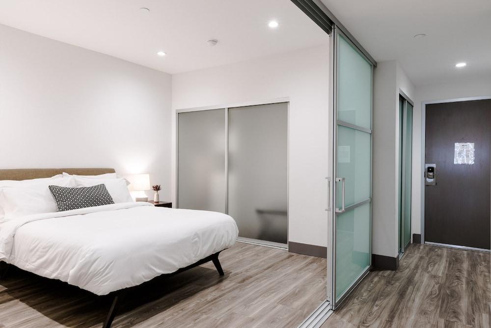 Abode Los Angeles - Downtown South Park photo 61