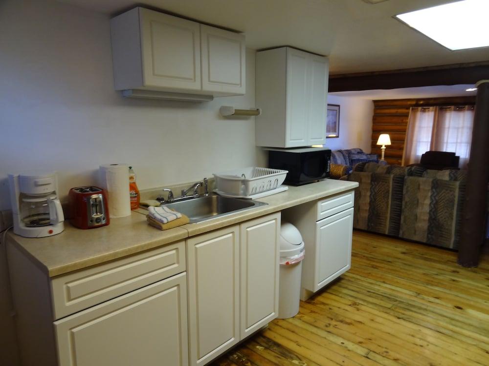 Yellowstone Motel - Adults Only photo 55