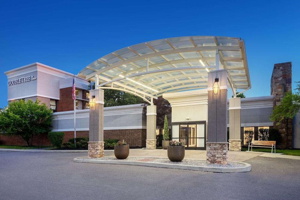 DoubleTree by Hilton Ann Arbor North photo 30