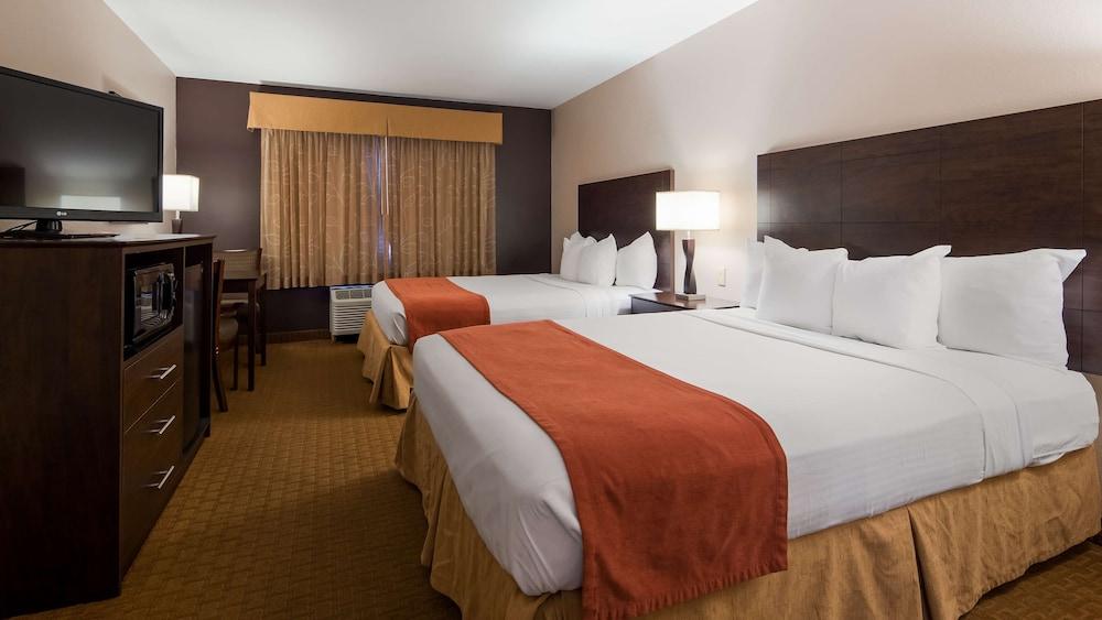 Best Western Flora Inn photo 12