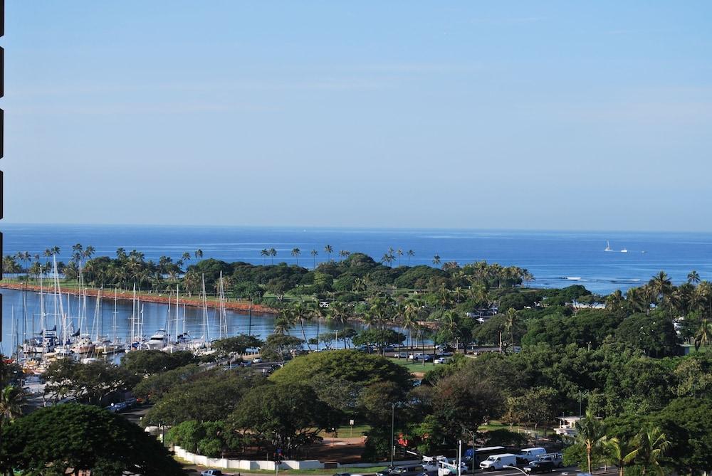 Ala Moana Hotel by LSI Resorts photo 68
