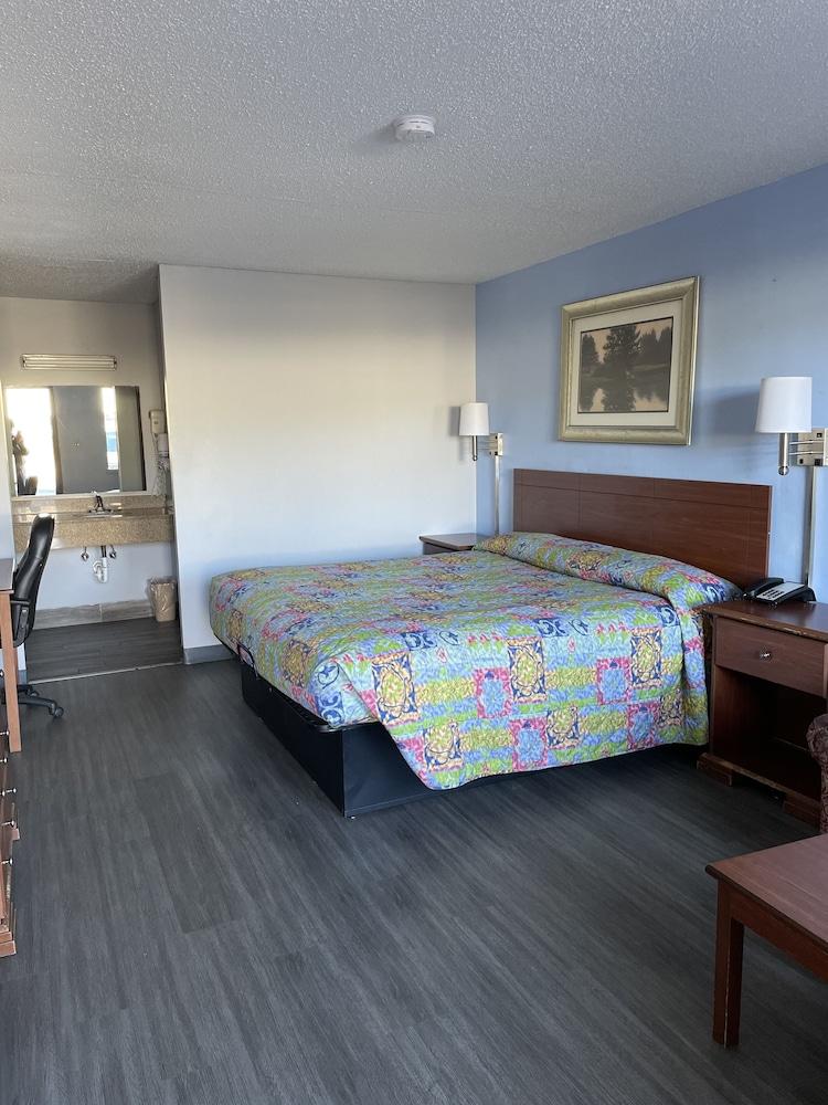 Executive Inn photo 9