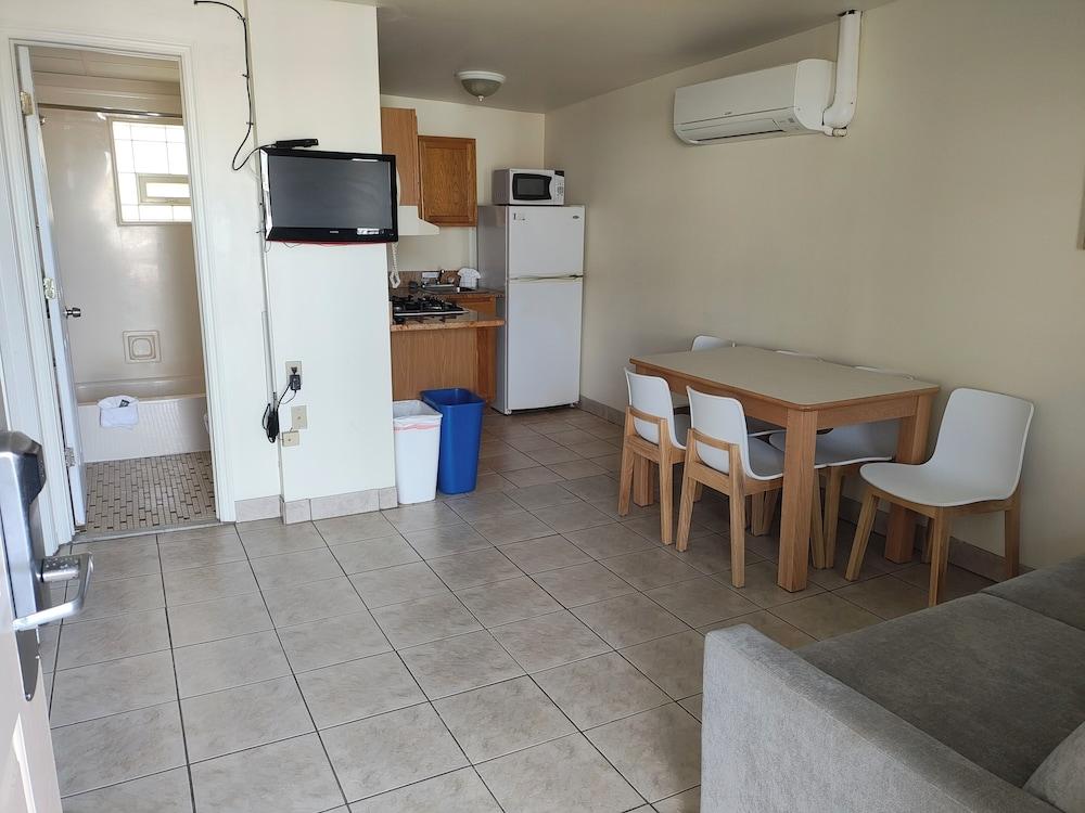 Condor Motel photo 24