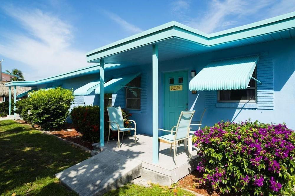Edgewater Lodge photo 14