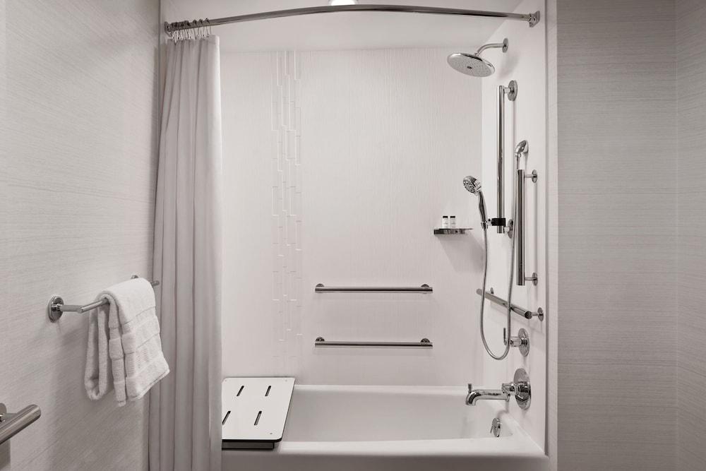 Sheraton Reston Hotel photo 18