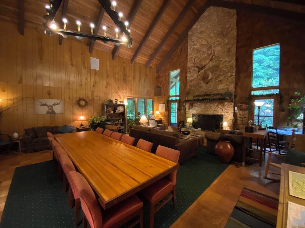 Manitou Lodge photo 17