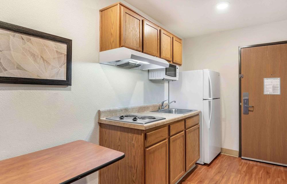 Extended Stay America Select Suites - Louisville - South photo 18