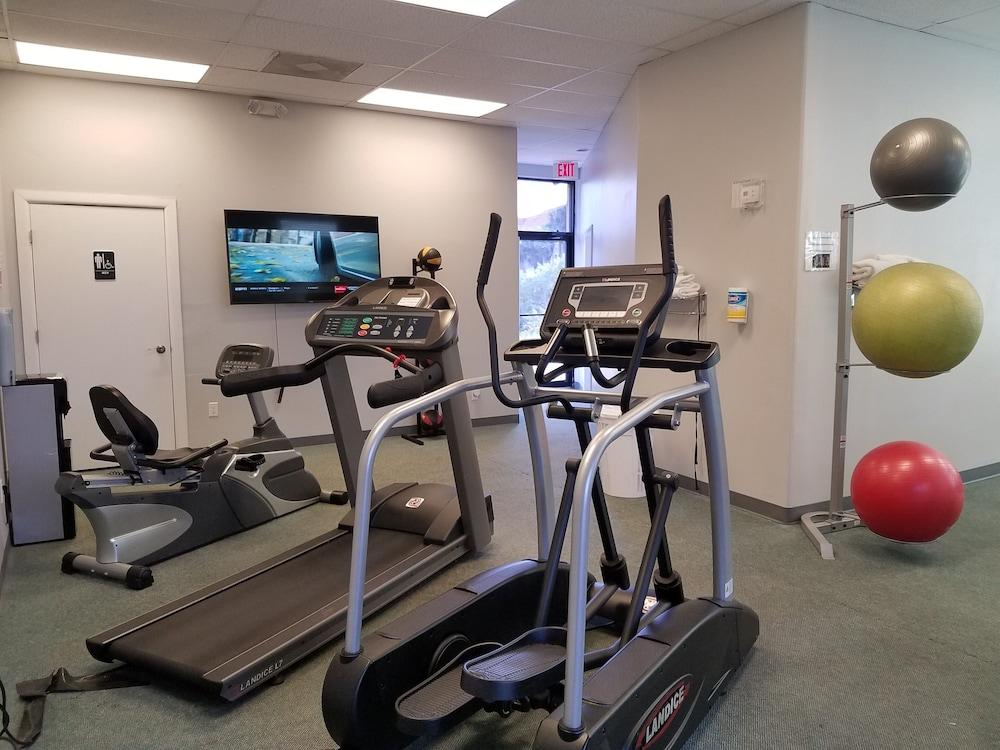 Parc Corniche Condominium Suite Hotel photo 5