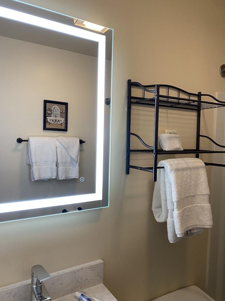 Affordable Corporate Suites - Lanford photo 50