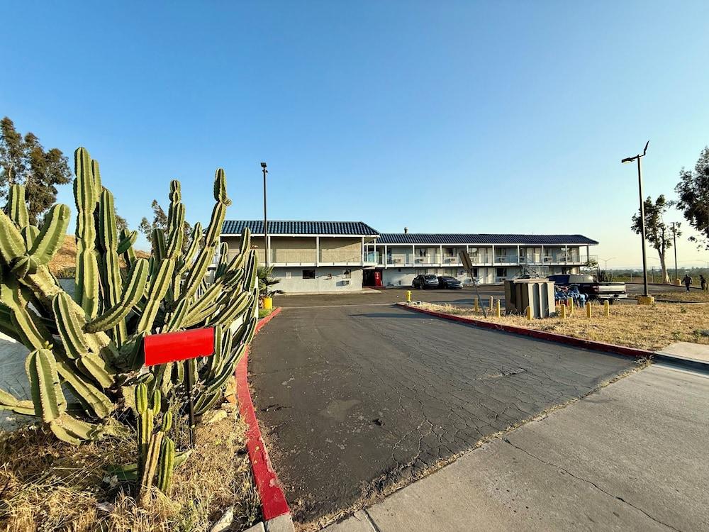 Circle Inn Hotel Jurupa Valley Riverside photo 5
