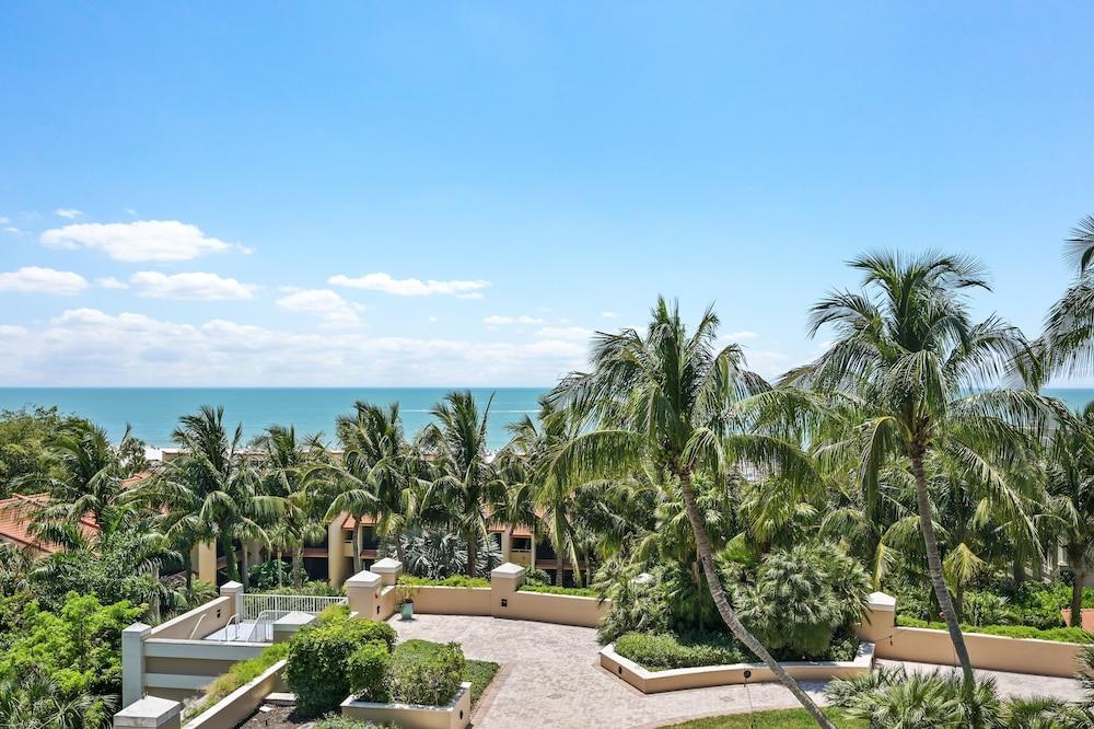 Marco Beach Ocean Suites photo 21
