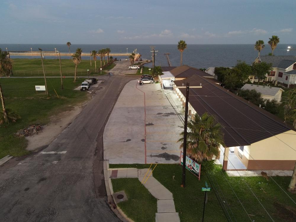 Bay View Inn photo 19
