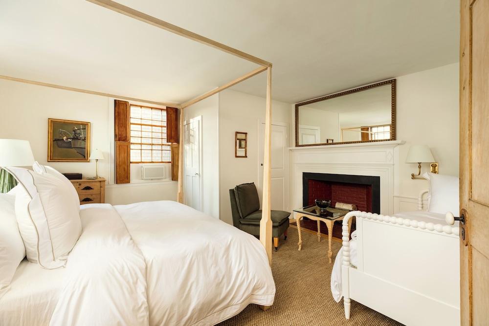 Sawyer House photo 20