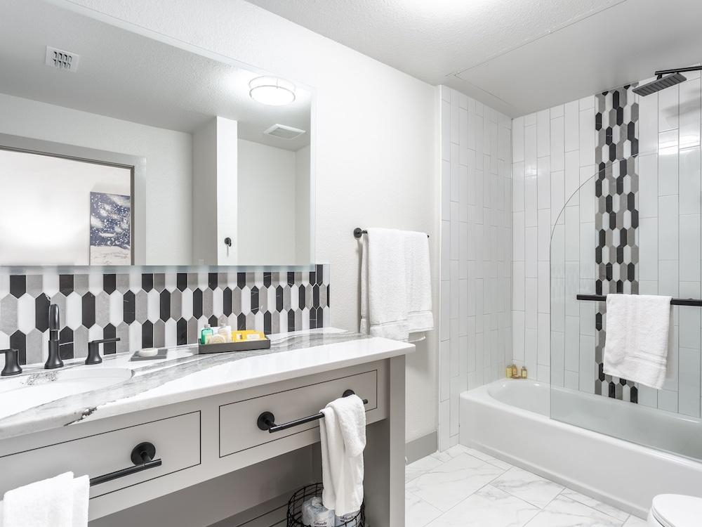 Millsap Suites by Pioneer Pocket Hotel photo 18