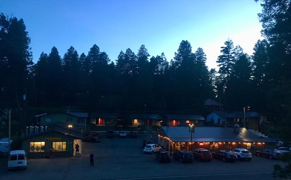 Dusty Boots Motel photo 53