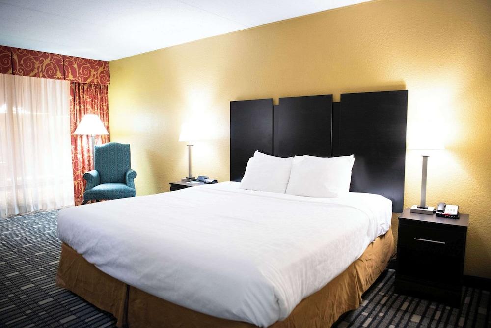Quality Inn Somerset photo 14