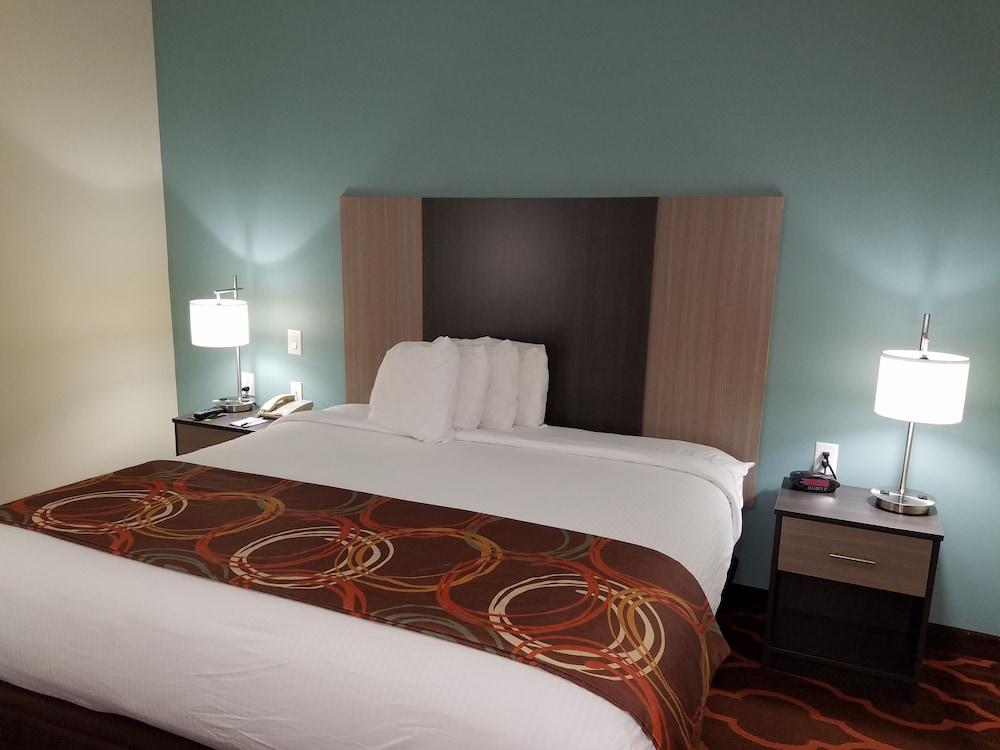 Baymont by Wyndham Grovetown Augusta photo 24