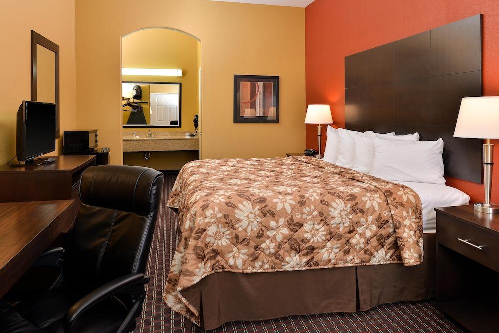 Americas Best Value Inn Tupelo photo 17