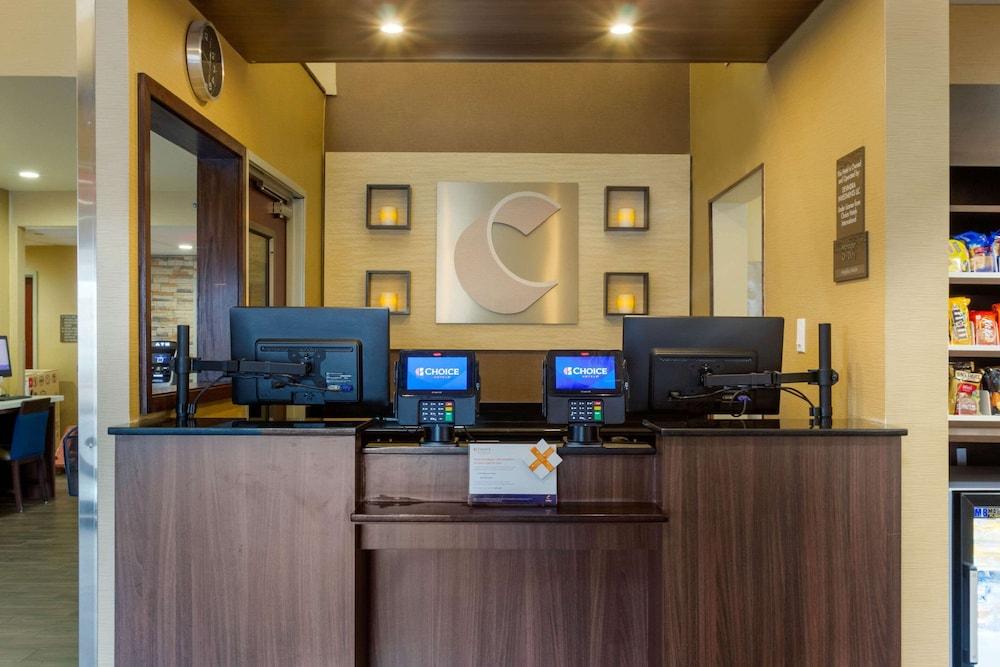 Comfort Inn & Suites Amarillo East photo 2