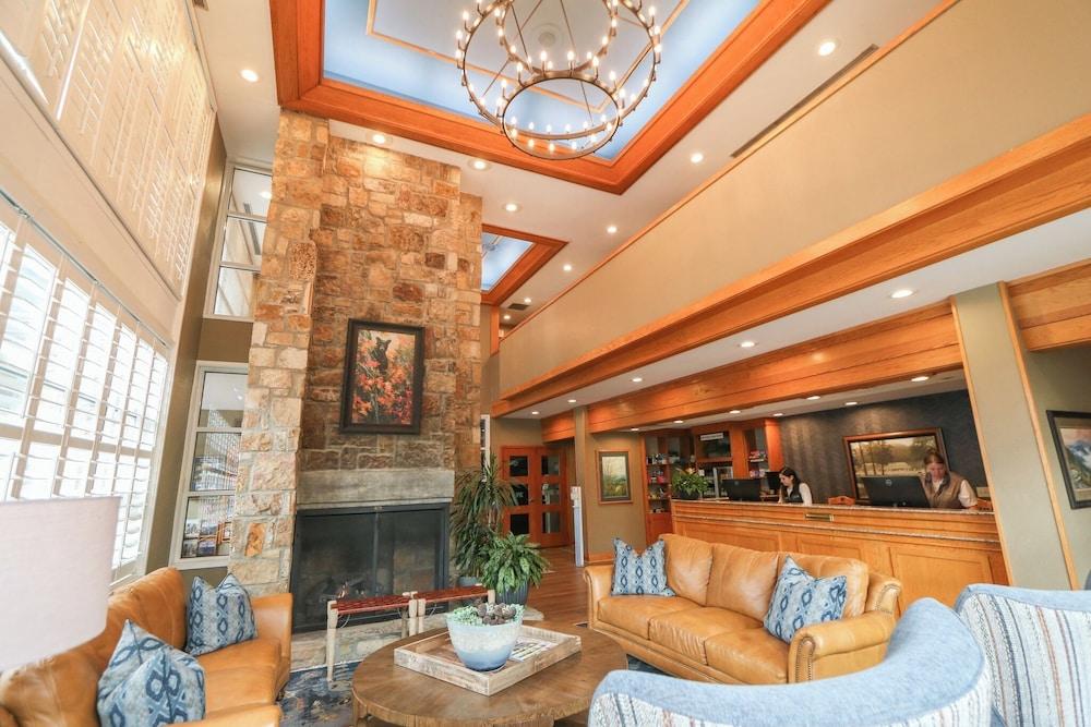 The Greystone Lodge on the River photo 8