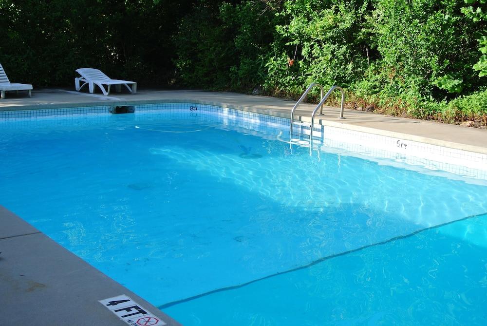 RoseWood Inn photo 3