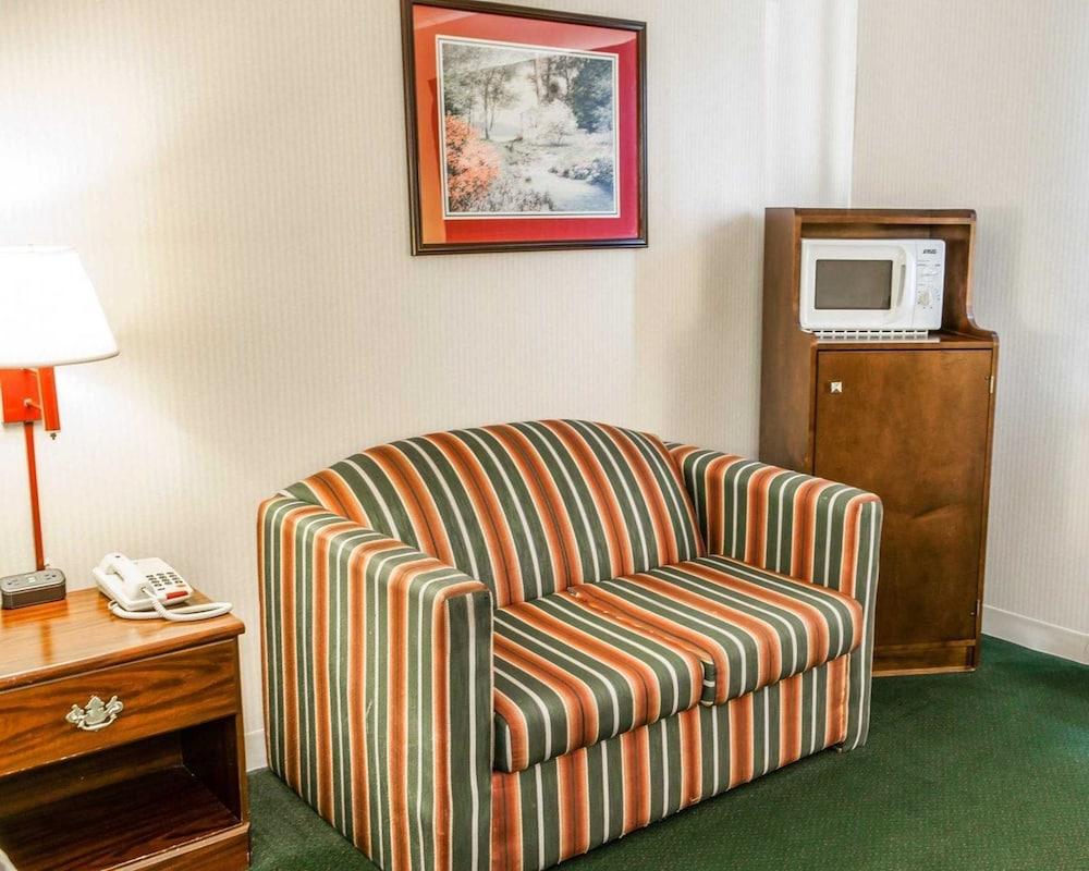Quality Inn & Suites Lebanon I-65 photo 5