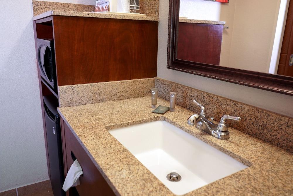 Rosen Inn Lake Buena Vista photo 37