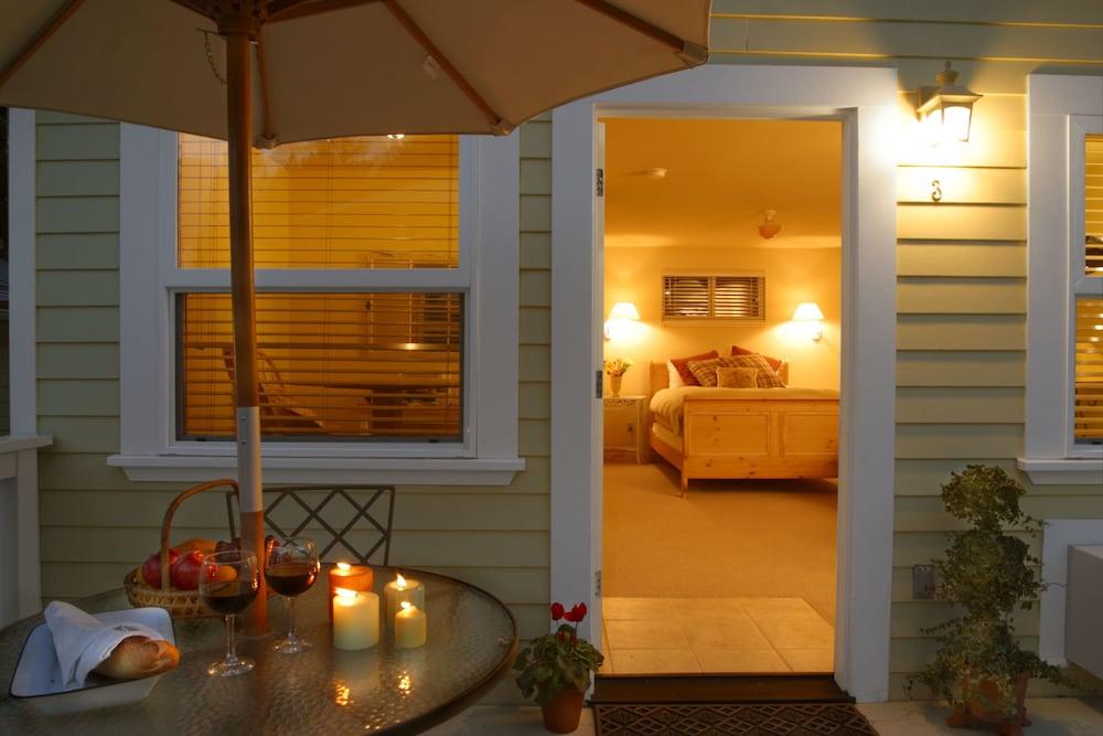 Aurora Park Cottages photo 2