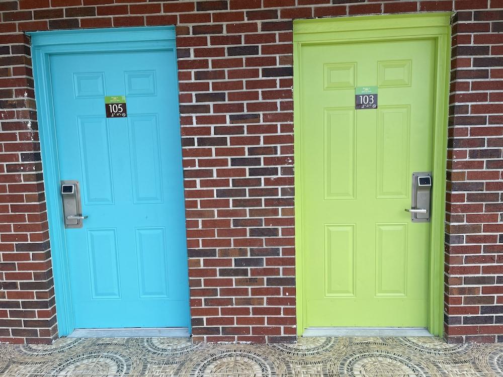 Regal Inn photo 11