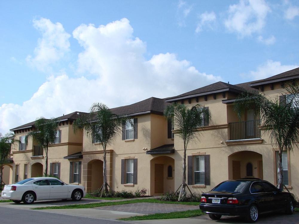 Villas At Regal Palms — hotel in Davenport