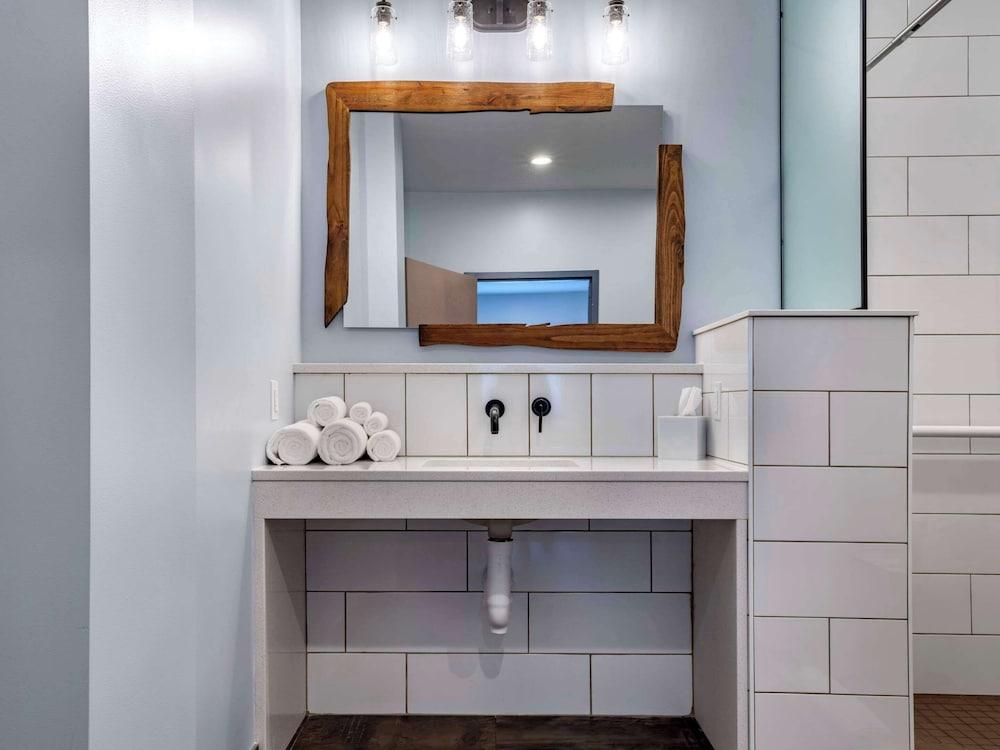 The Cranberry, an Ascend Collection Hotel photo 5
