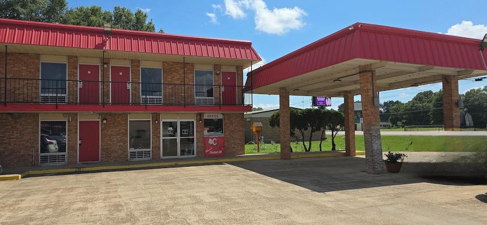 c towninn and suites photo 2