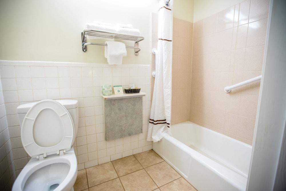 Relax Inn & Suites photo 77