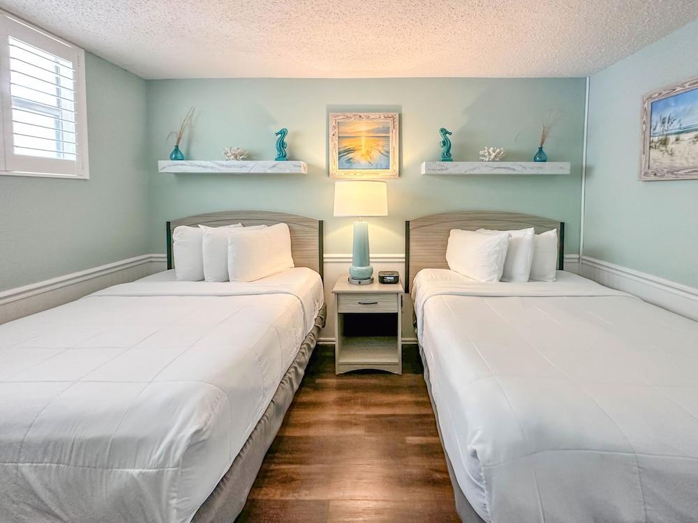 Thunderbird Beach Resort photo 14