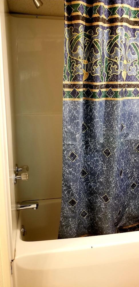 Valley Lodge Motel photo 9