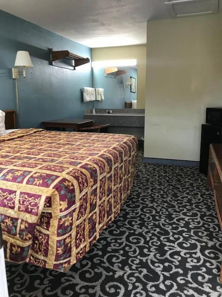 Roosevelt inn Motel photo 4