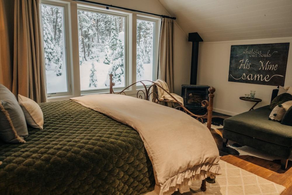 Mountainside Lodging & Retreats photo 49