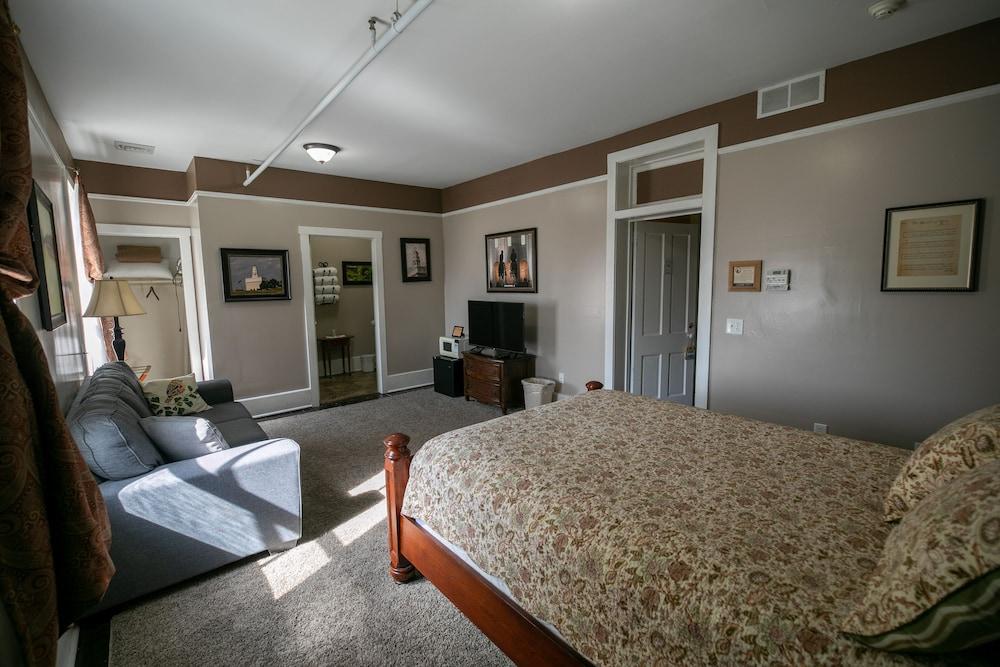 Nauvoo Temple House Hotel photo 6