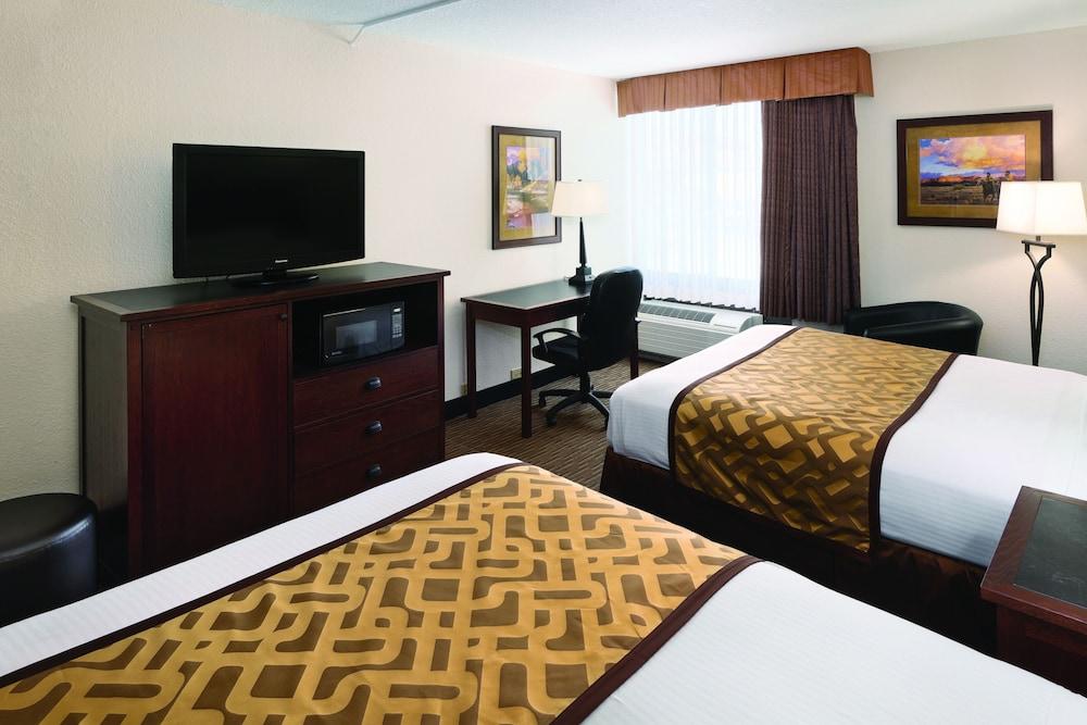 Ramkota Hotel & Conference Center photo 5