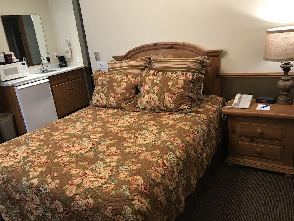 Bay Breeze Resort photo 42